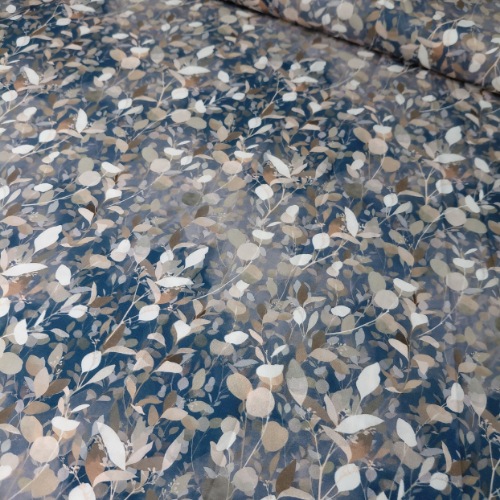 پارچه کرپ بوگاتی زمینه نیلی آبرنگی (G01)